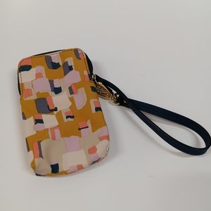 Fossil Graphic Block Printed  Perfect Carry All Wristlet